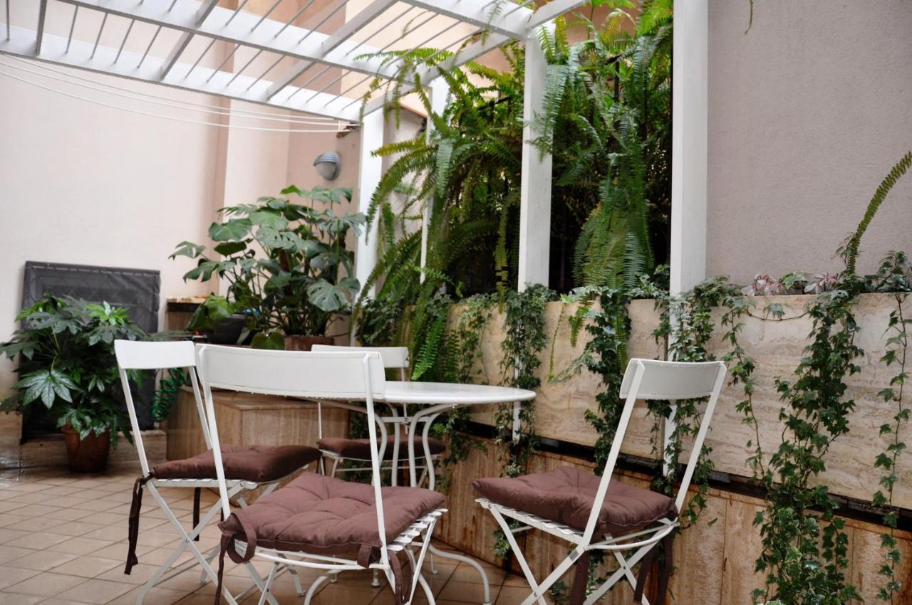 Campo Dei Fiori Modern Apartment With Terrace Rom Eksteriør billede