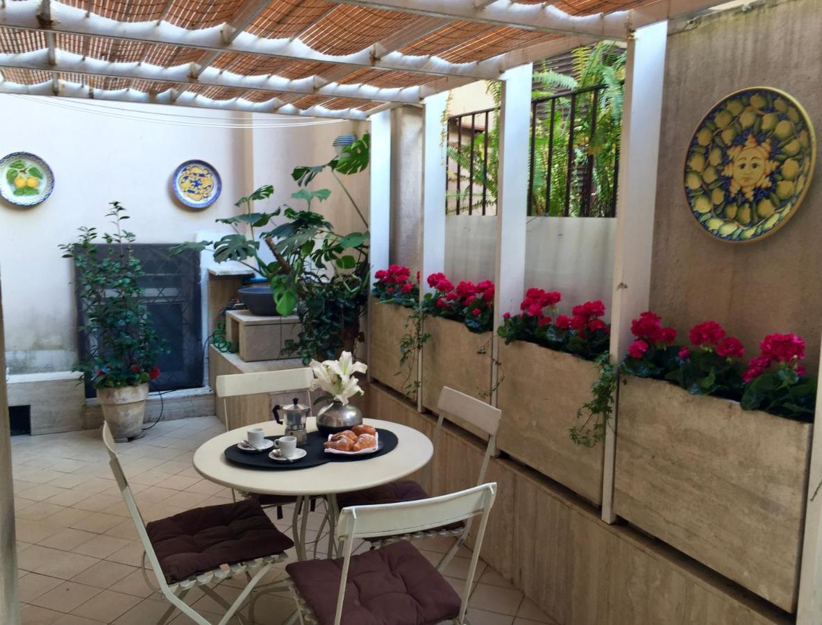 Campo Dei Fiori Modern Apartment With Terrace Rom Eksteriør billede
