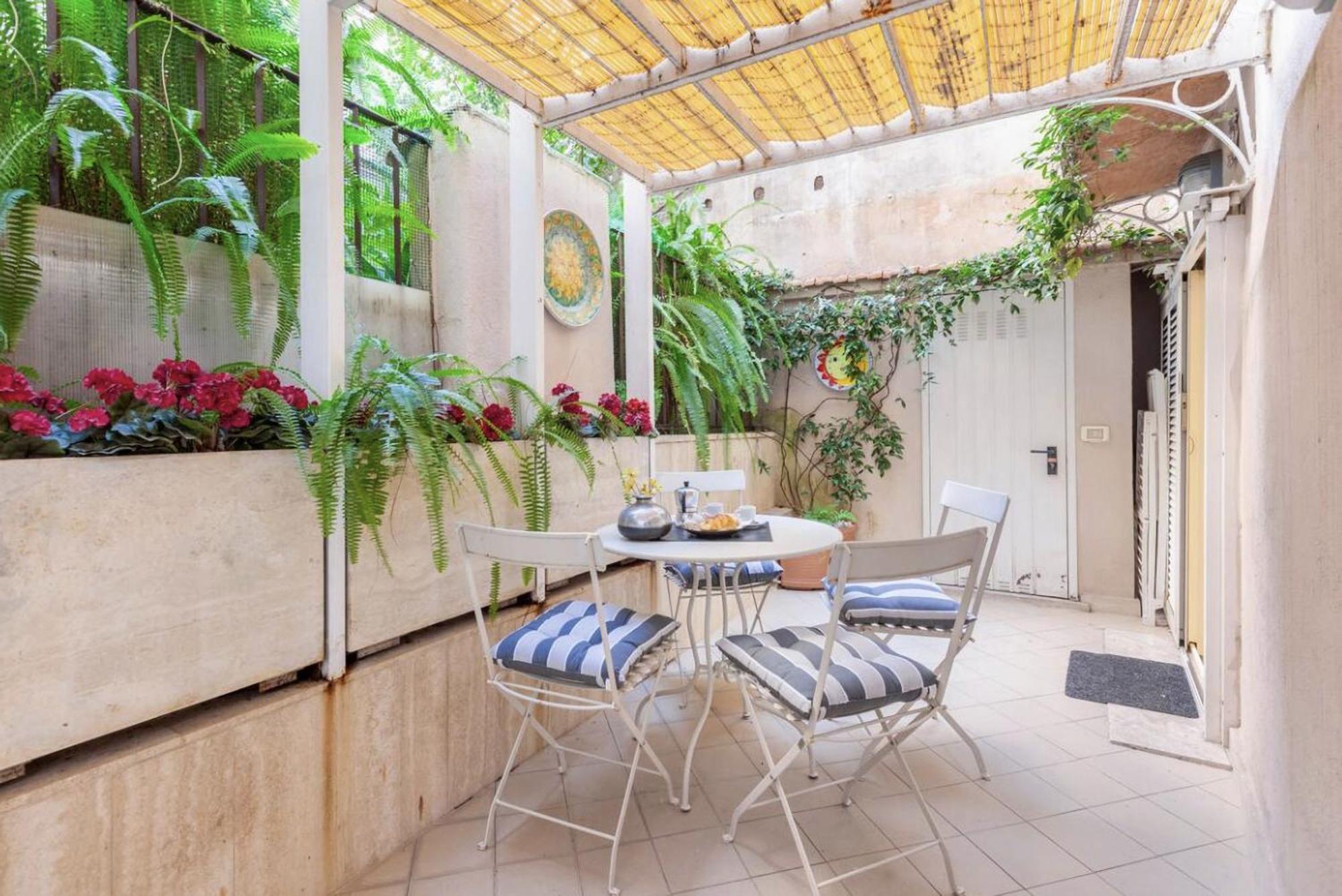 Campo Dei Fiori Modern Apartment With Terrace Rom Eksteriør billede
